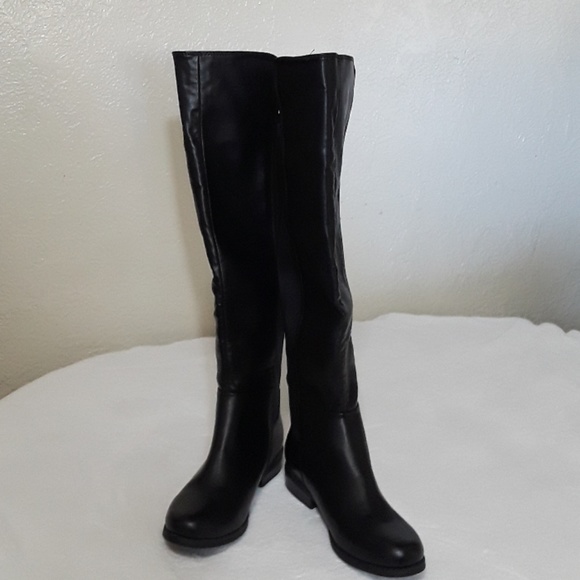 one inch heel boots